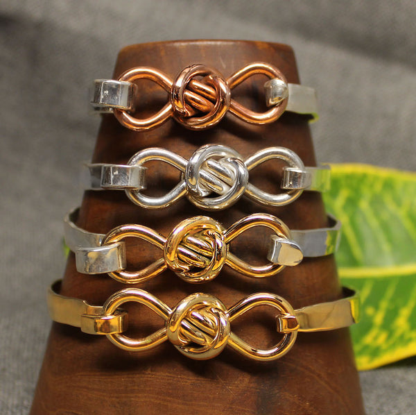 Crucian Knot 5mm Latching Bracelet